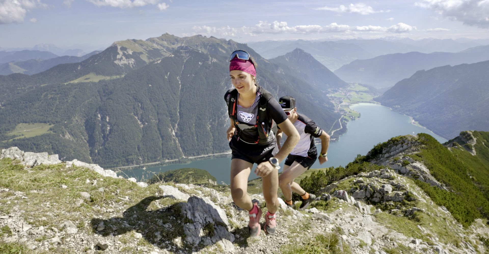 Bergwelten Achensee Trailrunner Theresa Lamprecht und Marco Hollaus (c) Nikolas Winter - jpg